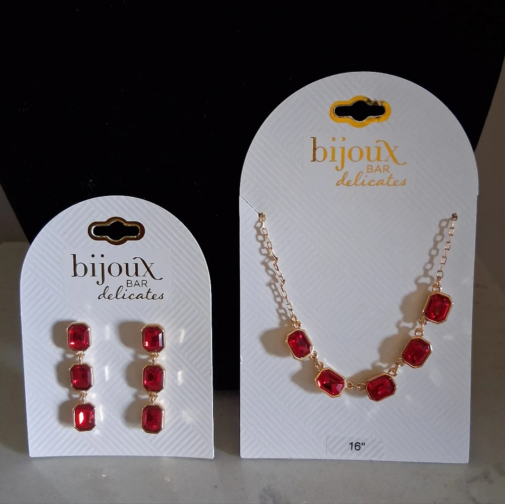 Red Rhinestone 2-Piece Jewelry Set With Goldtone Accents - Picture 1 of 2